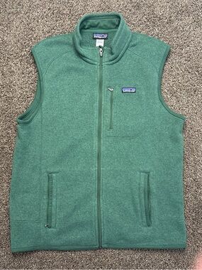 Patagonia Men’s Green Full-Zip Fleece Vest